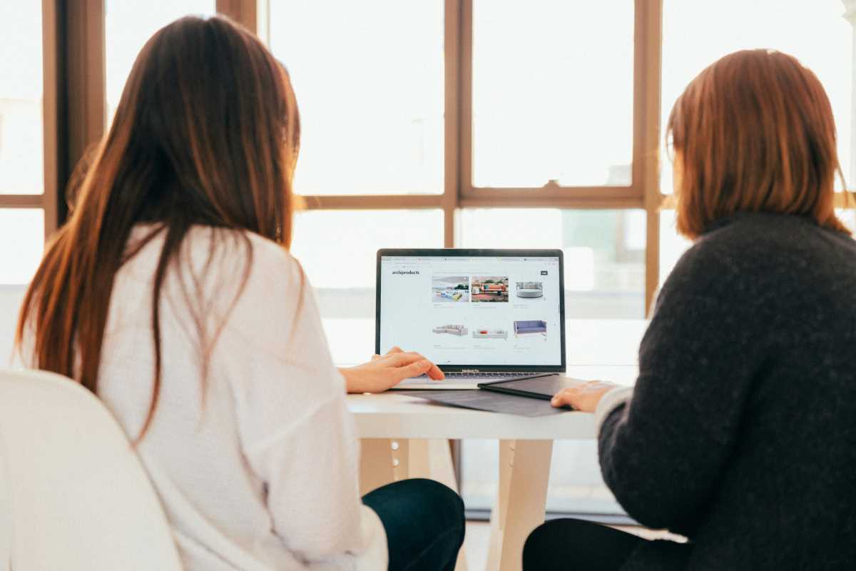 Why AI-Powered Writing Assistants Are Perfect for Content Creators